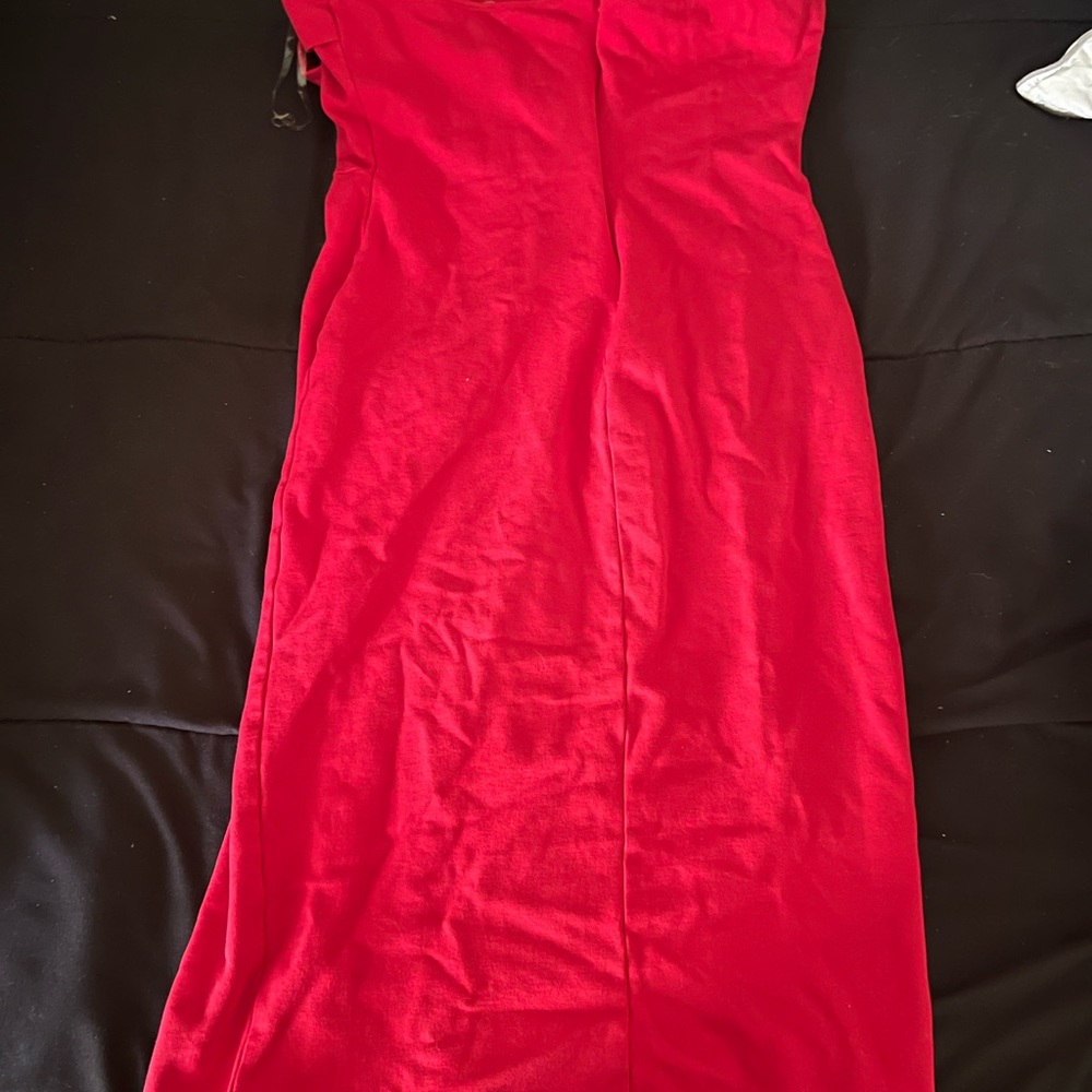 Elegant Red Sleeveless Dress